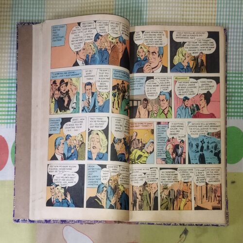 (INDRAJAL COMICS) (10 IN 1 SINGLE BINDING), 1.> THE GREEN-EYED MONSTER(PART-2), 2.>THE GREEN-EYED MONSTER(PART-3), 3.>THE WITCHES COVE, 4.> JALADASYUON KE JAAL MEIN (LANGUAGE-HINDI), 5.> VAHASHI SHAHJADA(LANGUAGE-HINDI), 6.> GHAGHAKATE SITAARE(LANGUAGE-HINDI), 7.> THE TREASURE TRAIL, 8.> BRUSH WITH DEATH, 9.> THE GAME OF TREACHERY, 10.> BEYOND THE BOILING RIVER